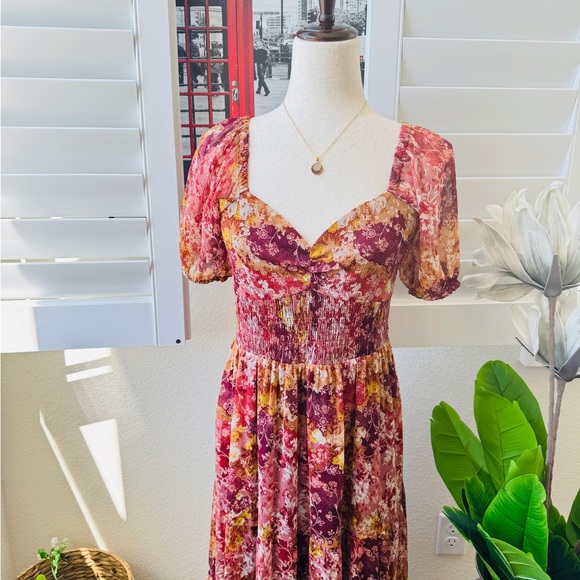 LC Lauren Conrad. Size S. Red and Pink Floral Maxi Dress - Picture 2 of 10